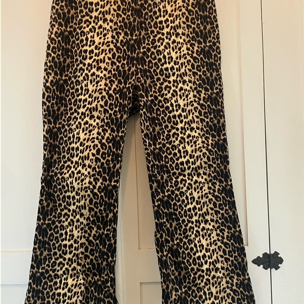 Necessary Objects Essential Leopard Print Cropped… - image 6